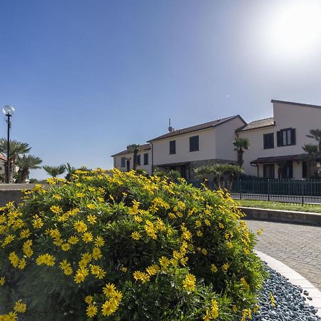 Apartment Le Margherite - Slr261 By Interhome Costarainera ภายนอก รูปภาพ
